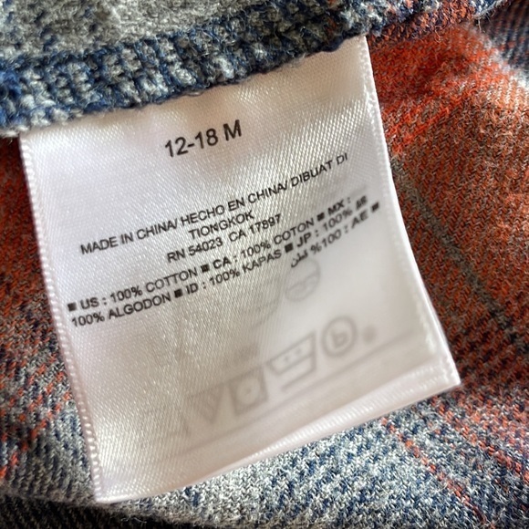 Old Navy Plaid Button Down. 12-18 months - Picture 6 of 6